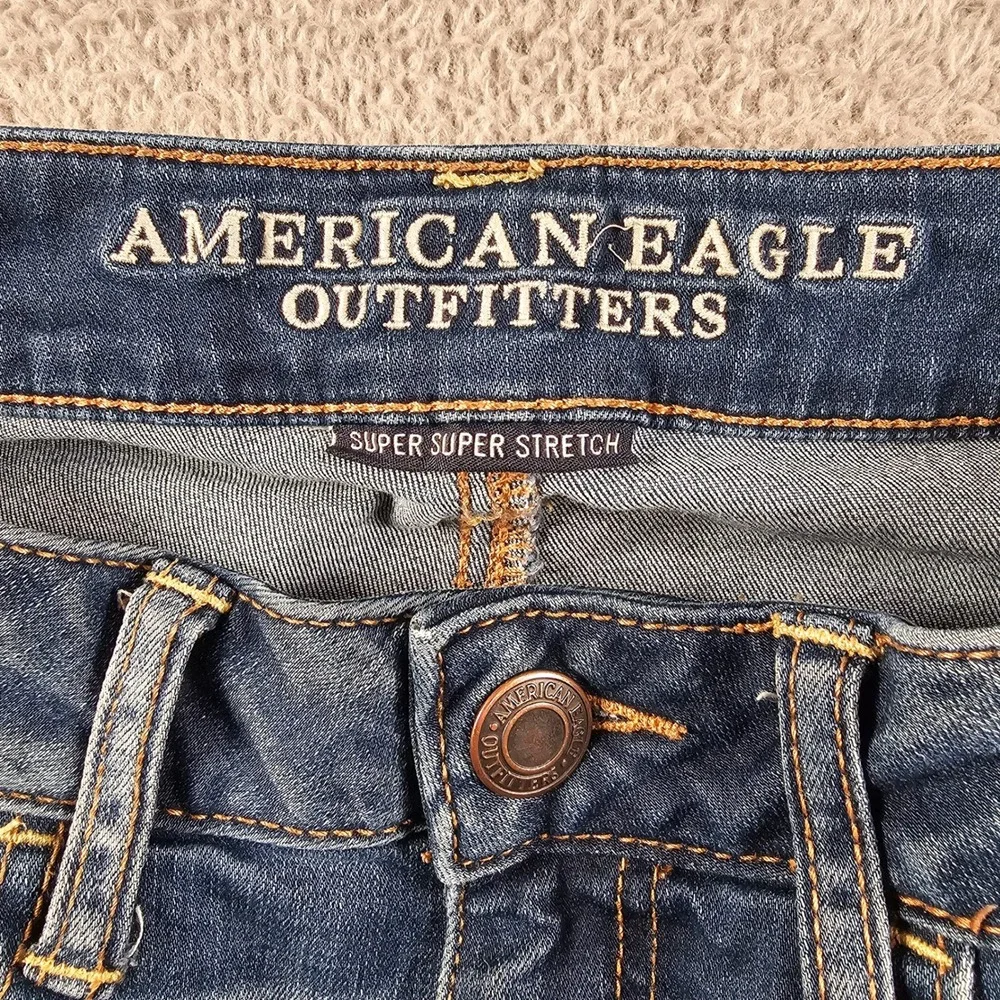 American Eagle Super Super Stretch Skinny Jeans Medium Wash Womens 2S Short